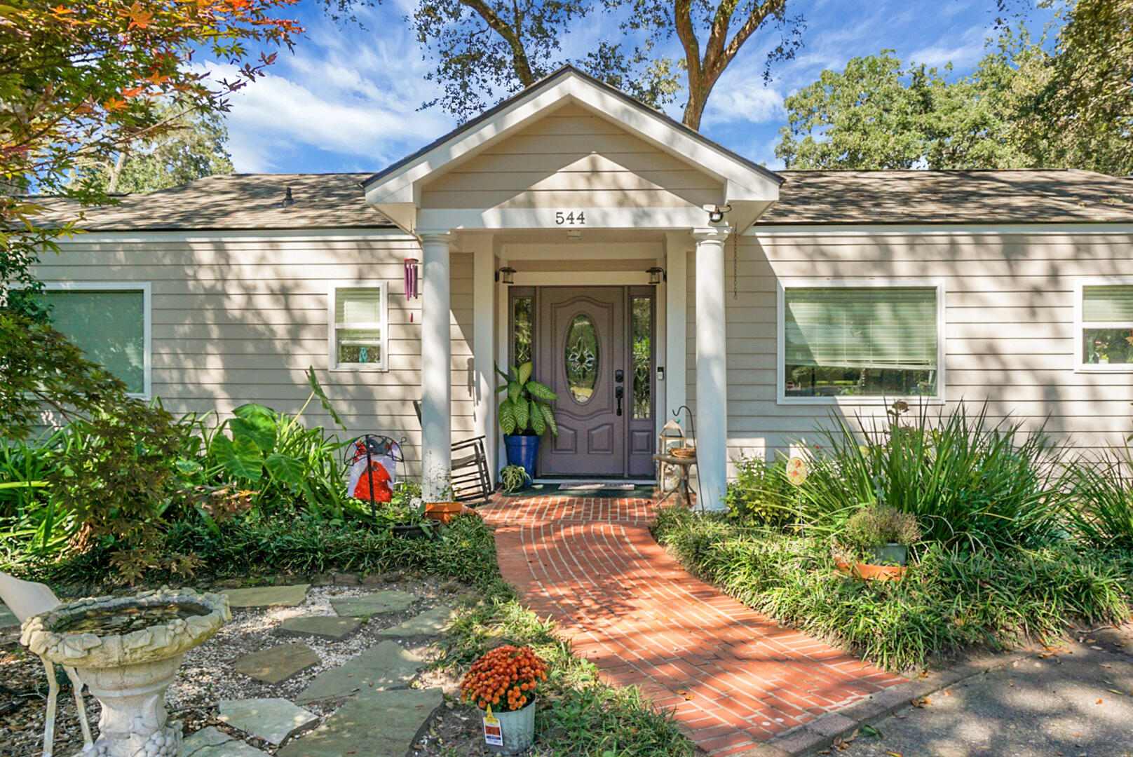 544 Fort Johnson Road