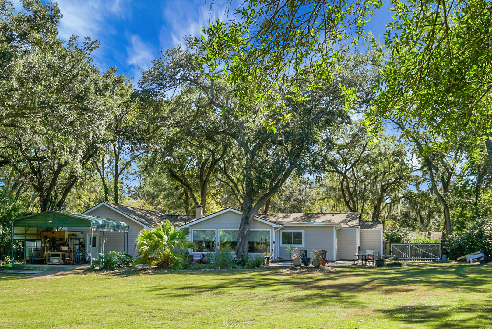 544 Fort Johnson Road