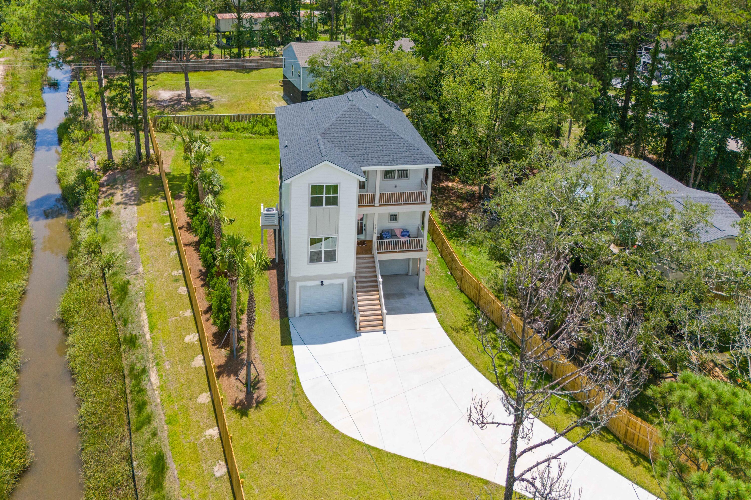 1615 Macoma Road