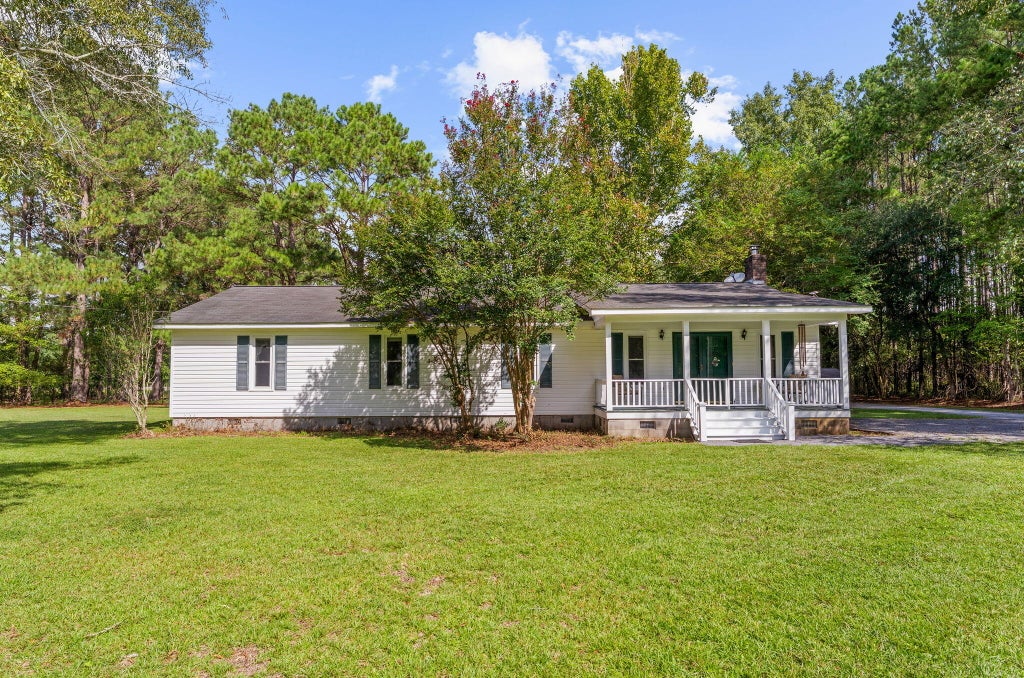 Photo of 4157 Cottageville Highway, Round O, SC 29474 (MLS # 26026773)