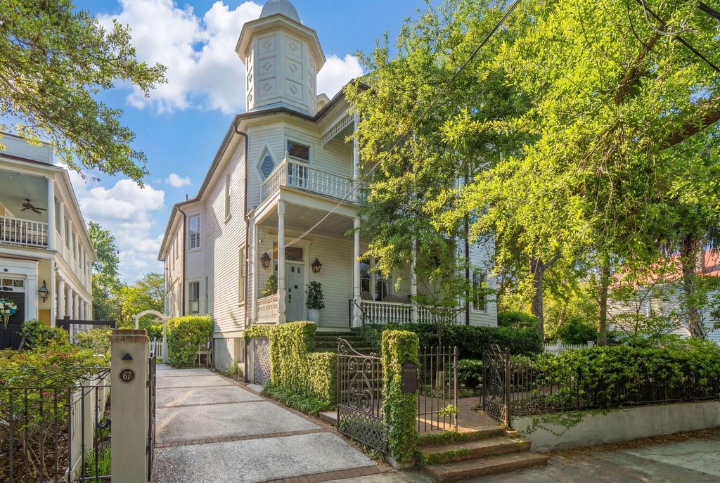Photo of 67 Warren Street, Charleston, SC 29403 (MLS # 26013209)