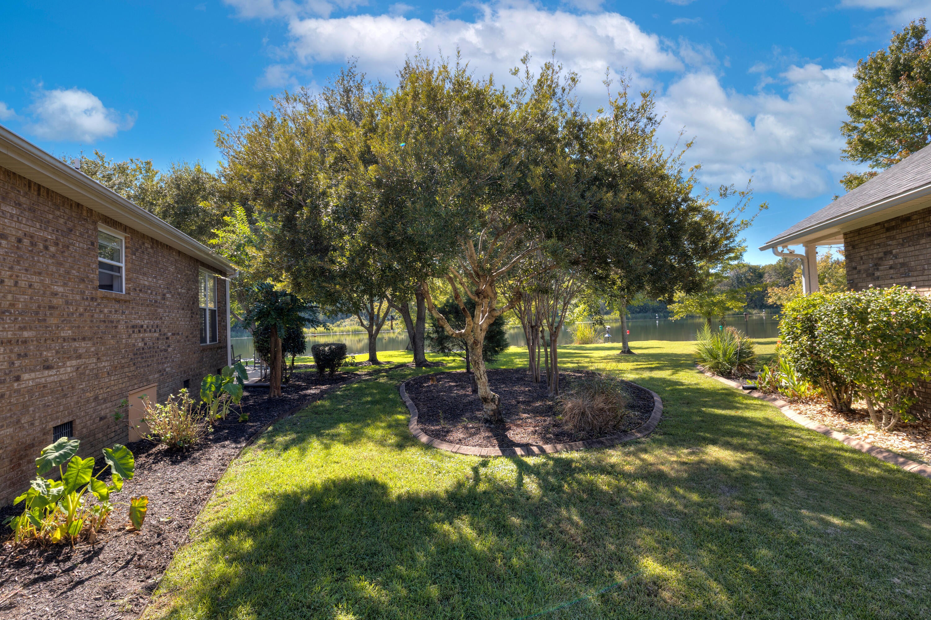 225 Ridge Lake Drive