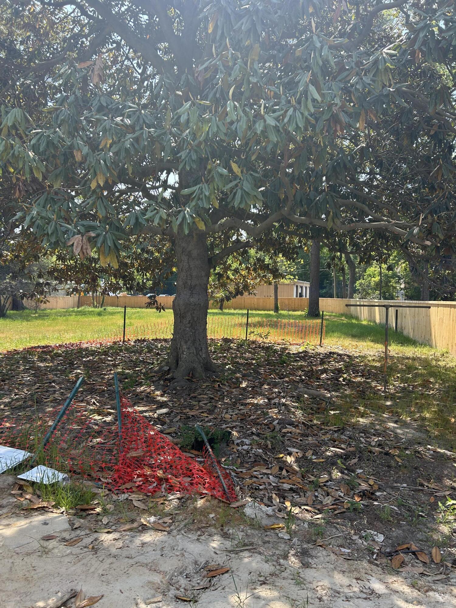 1833 Woodland Road