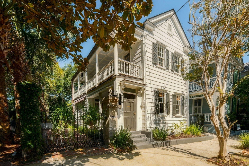 Photo of 60 Warren Street, Charleston, SC 29403 (MLS # 26028881)