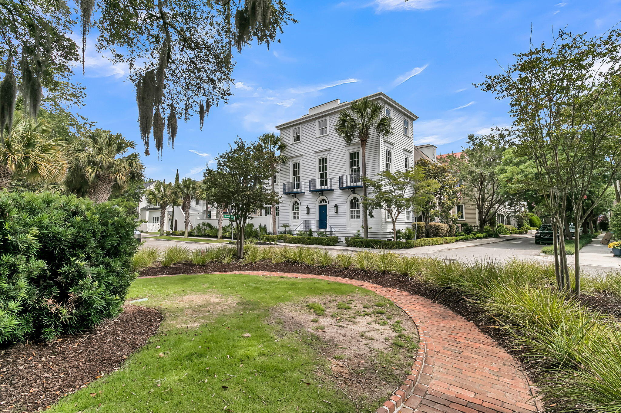 126 Ionsborough Street