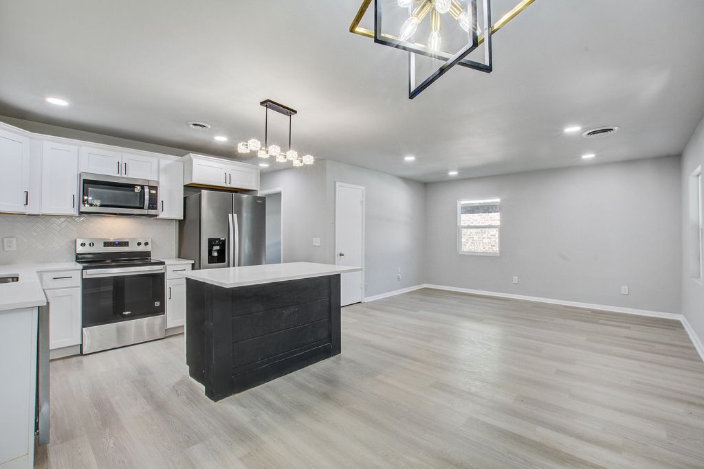 Photo of 2670 Louise Drive, North Charleston, SC 29405 (MLS # 25029887)