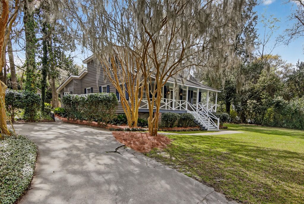 Photo of 104 Dukes Court, Summerville, SC 29483 (MLS # 26006473)