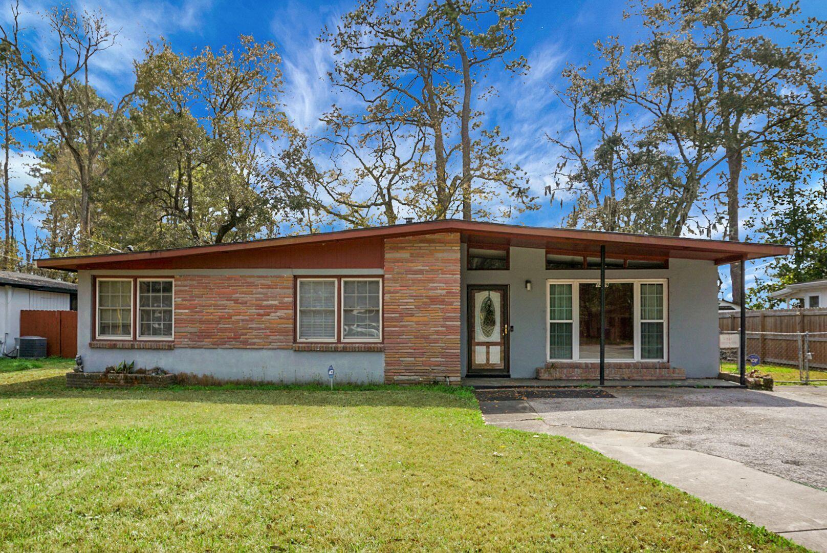 1449 S Sherwood Drive