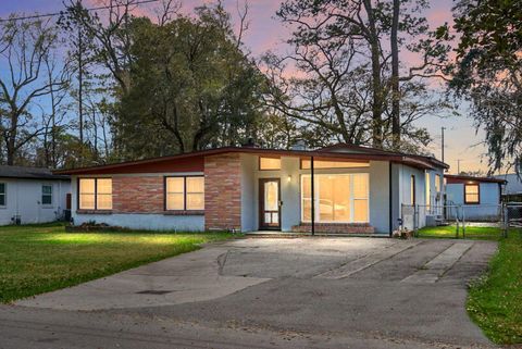 1449 S Sherwood Drive Charleston SC 29407