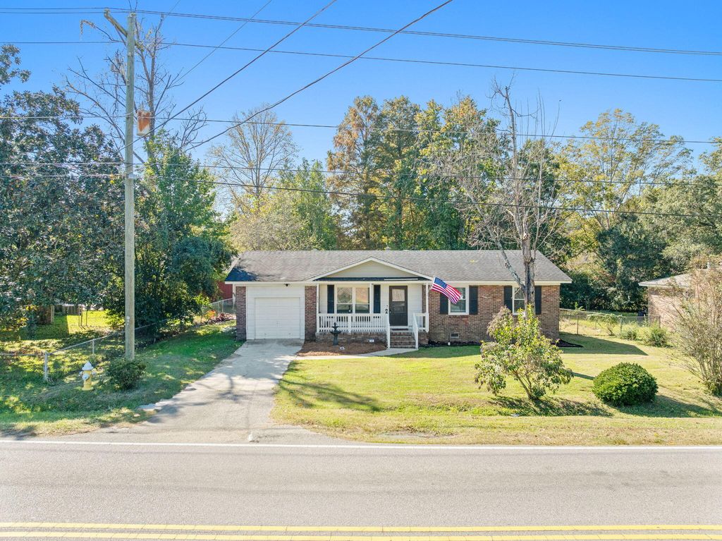 Photo of 608 E 3rd North Street, Summerville, SC 29485 (MLS # 26003129)