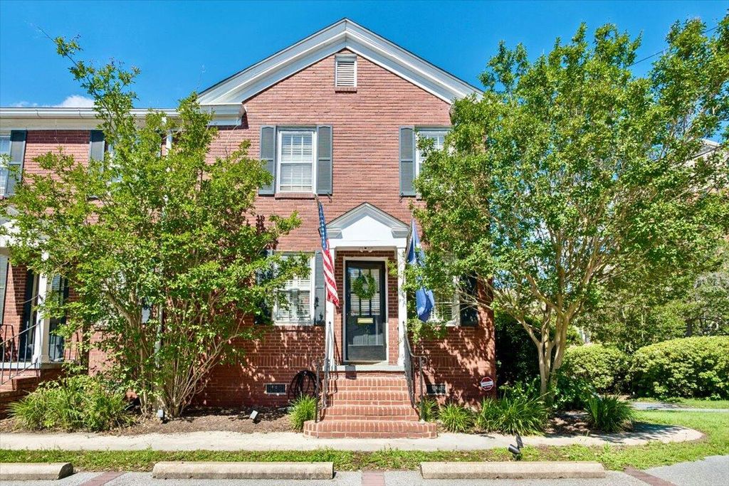 Photo of 301 Broad Street #4, Charleston, SC 29401 (MLS # 26015049)