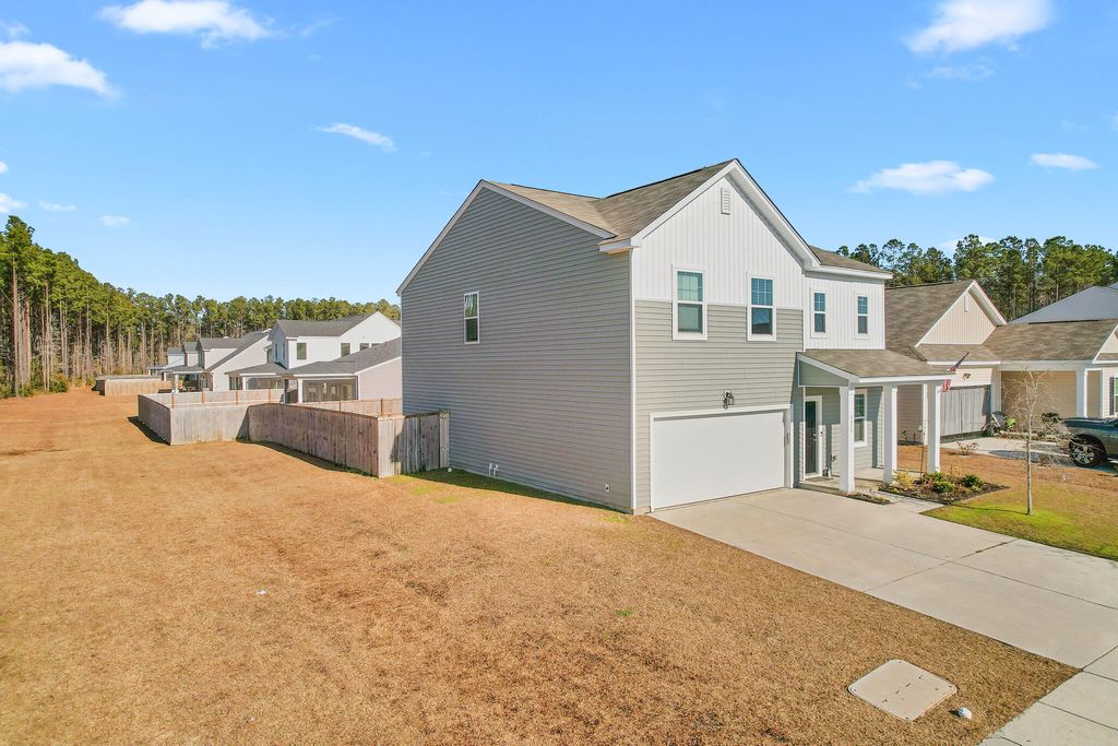 Photo of 4459 Ocean Farm Drive, Summerville, SC 29485 (MLS # 26002567)