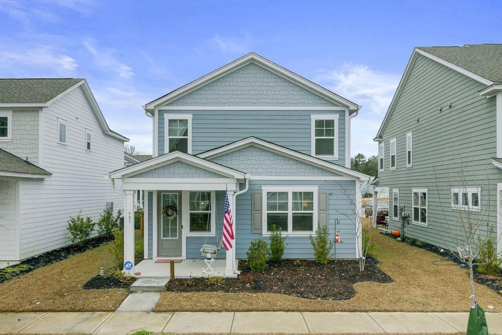 Photo of 405 Oak View Way, Summerville, SC 29483 (MLS # 26002680)