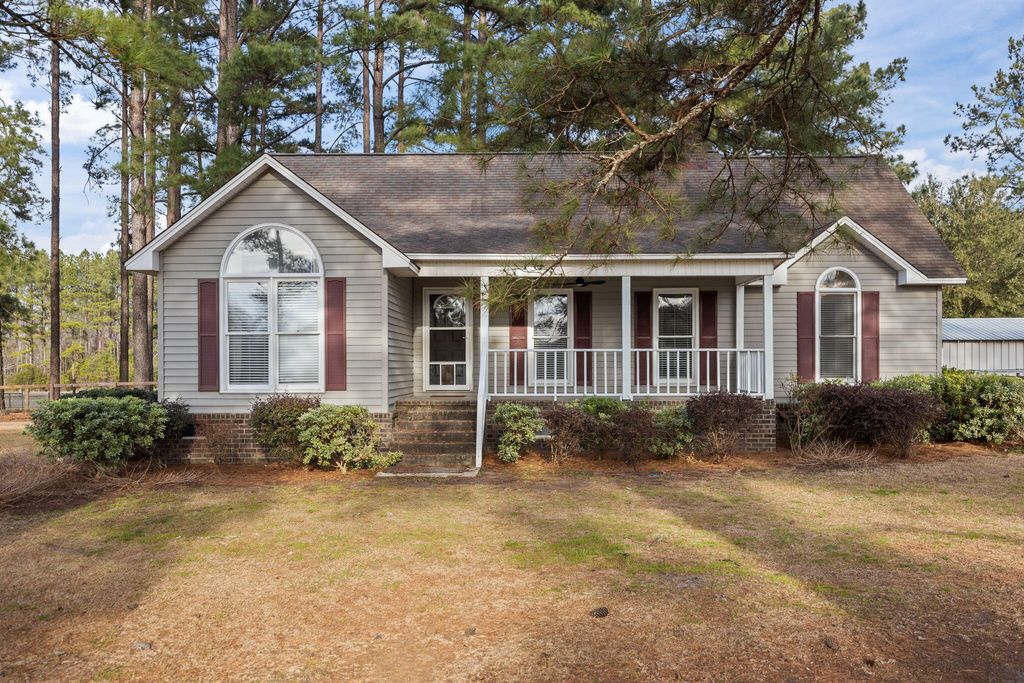 Photo of 477 Grooms Road, Cross, SC 29436 (MLS # 26004961)
