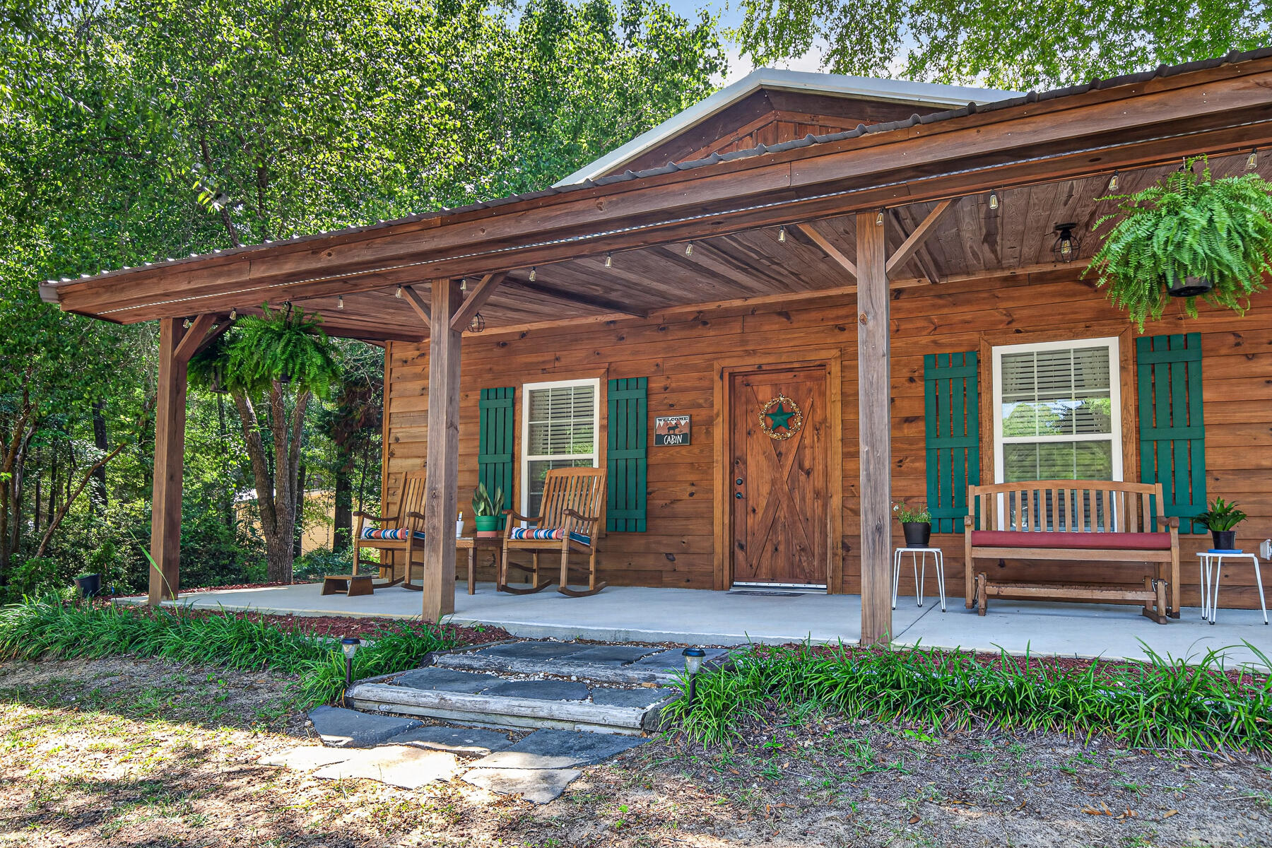 1131 Hickory Drive