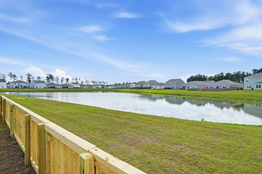 Photo of 521 Sybilwood Ln, Summerville, SC 29486 (MLS # 26009551)