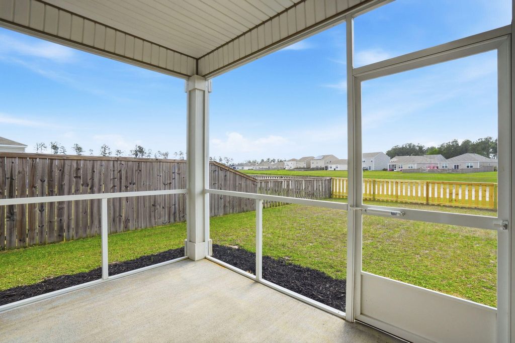 Photo of 521 Sybilwood Ln, Summerville, SC 29486 (MLS # 26009551)