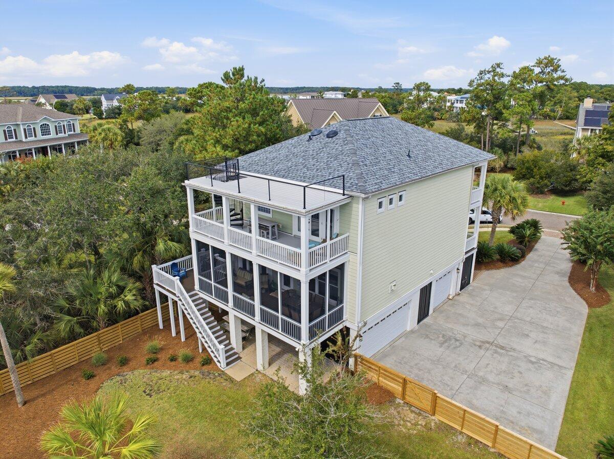1906 N Creek Drive