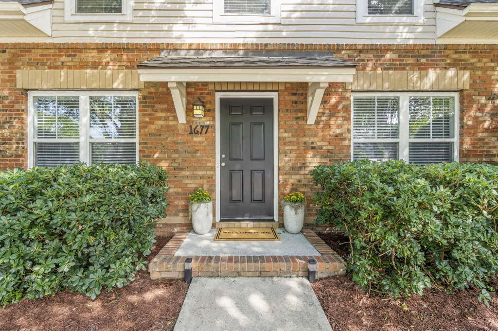 Photo of 1677 Lauda Drive, Mount Pleasant, SC 29464 (MLS # 26017540)