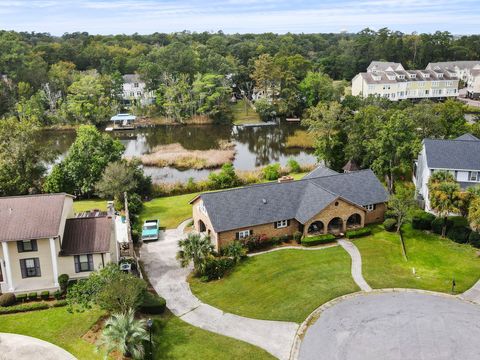 Photo of 1062 Dominion Drive, Hanahan, SC 29410 (MLS # 25027339)