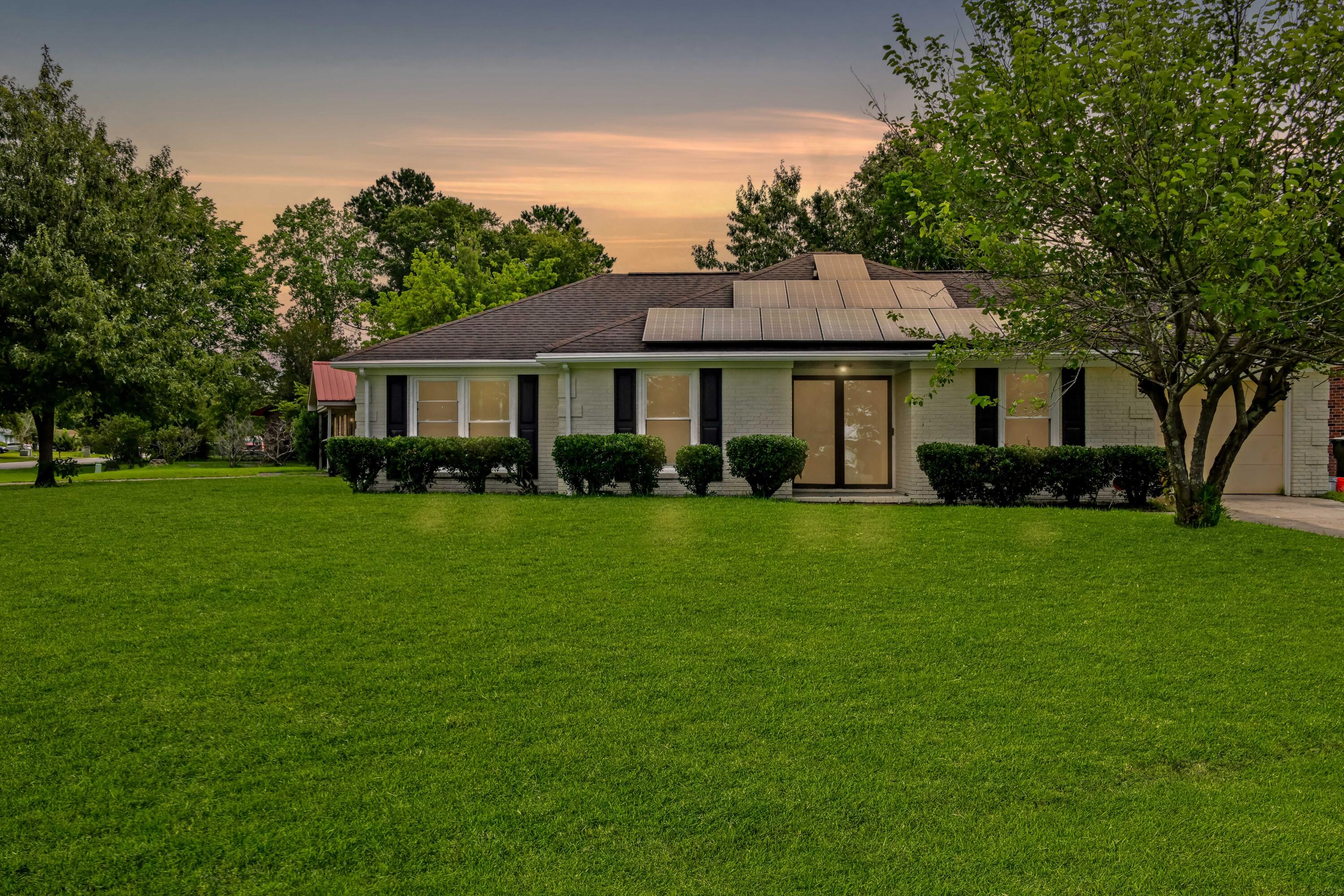 1101 Stuart Drive