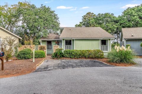 7 Lake Village Ln Isle of Palms SC 29451