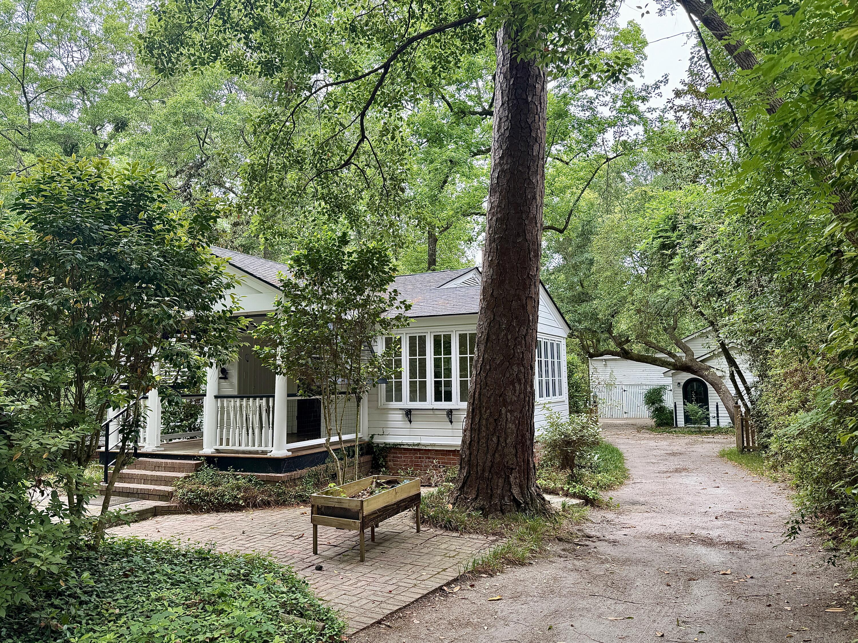 122 Gadsden Street