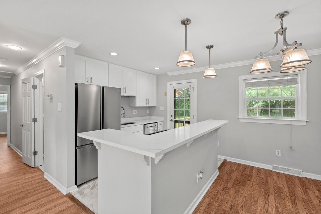 Photo of 1502 Westway Drive, Charleston, SC 29412 (MLS # 25031648)