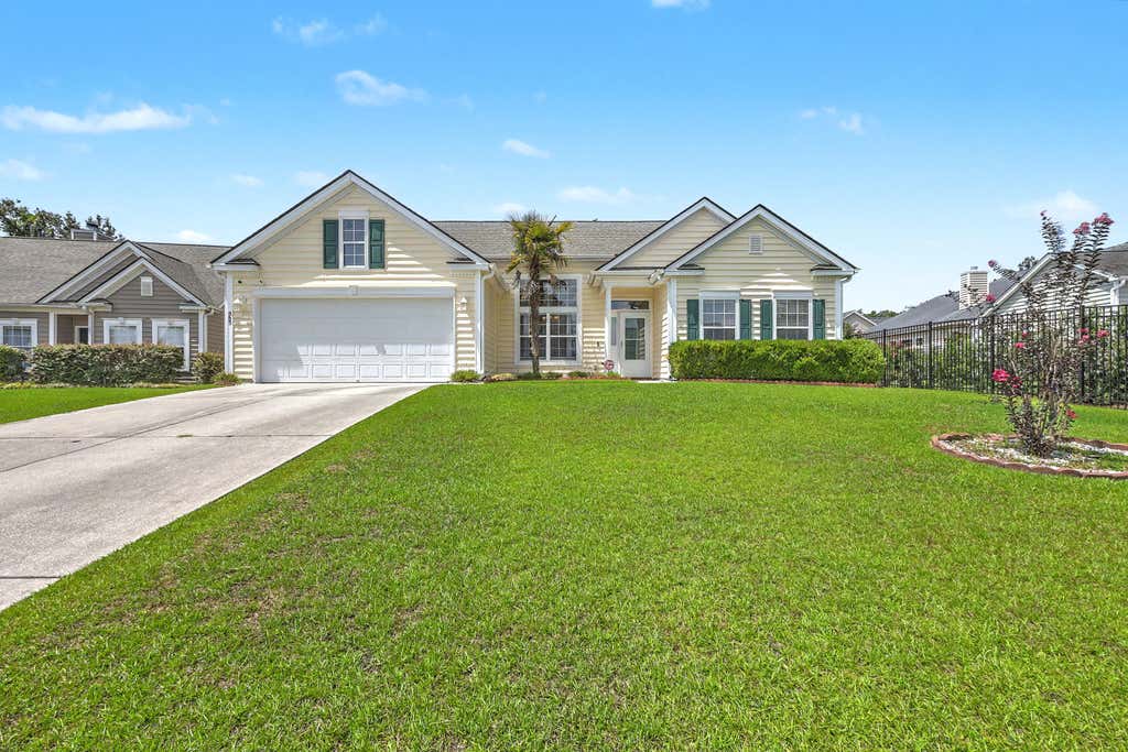 Photo of 583 Ivy Circle, Charleston, SC 29414 (MLS # 26020943)