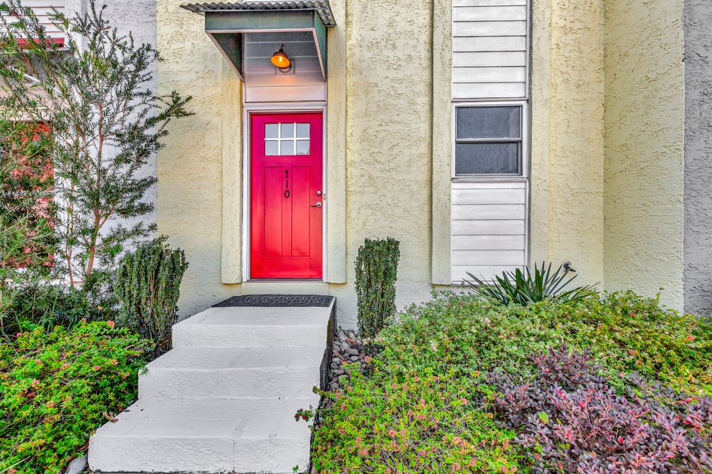 Photo of 710 Davenport Drive, Mount Pleasant, SC 29464 (MLS # 25030422)