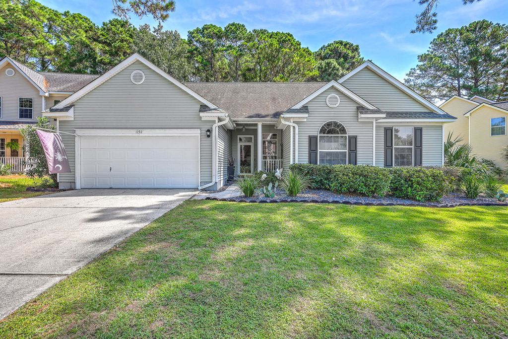 Photo of 1192 Old Course Lane, Mount Pleasant, SC 29466 (MLS # 25026121)