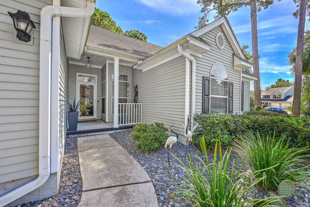 Photo of 1192 Old Course Lane, Mount Pleasant, SC 29466 (MLS # 25026121)