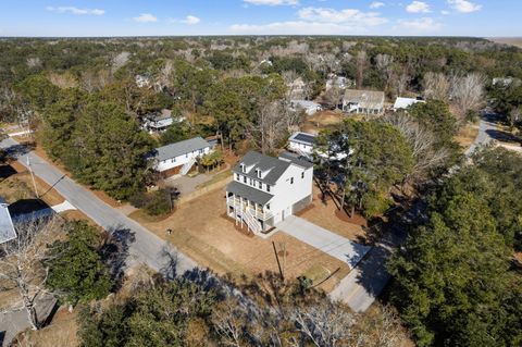 A home in Mount Pleasant