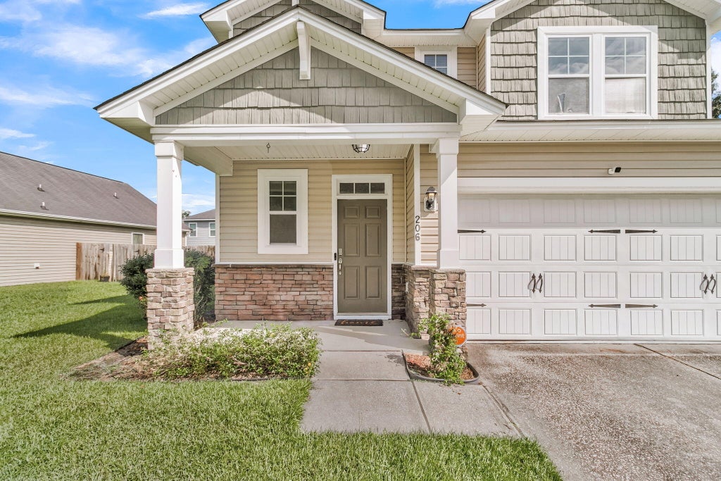 Photo of 206 Oglethorpe Circle, Moncks Corner, SC 29461 (MLS # 26027831)