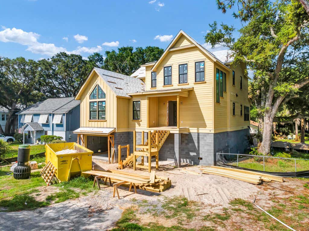 Photo of 11 25th Avenue, Isle of Palms, SC 29451 (MLS # 26013241)