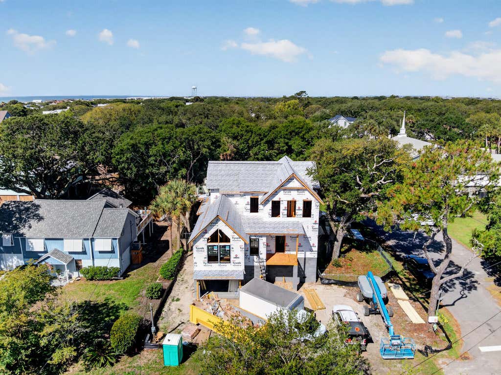Photo of 11 25th Avenue, Isle of Palms, SC 29451 (MLS # 26013241)