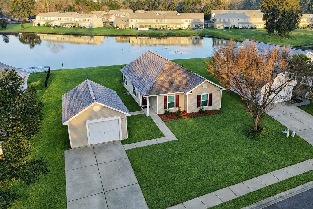 Photo of 117 Savannah River Drive, Summerville, SC 29485 (MLS # 26001800)