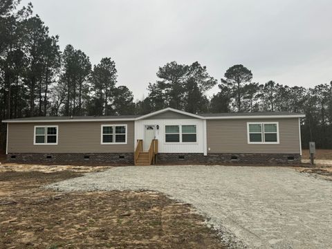 A home in Eutawville