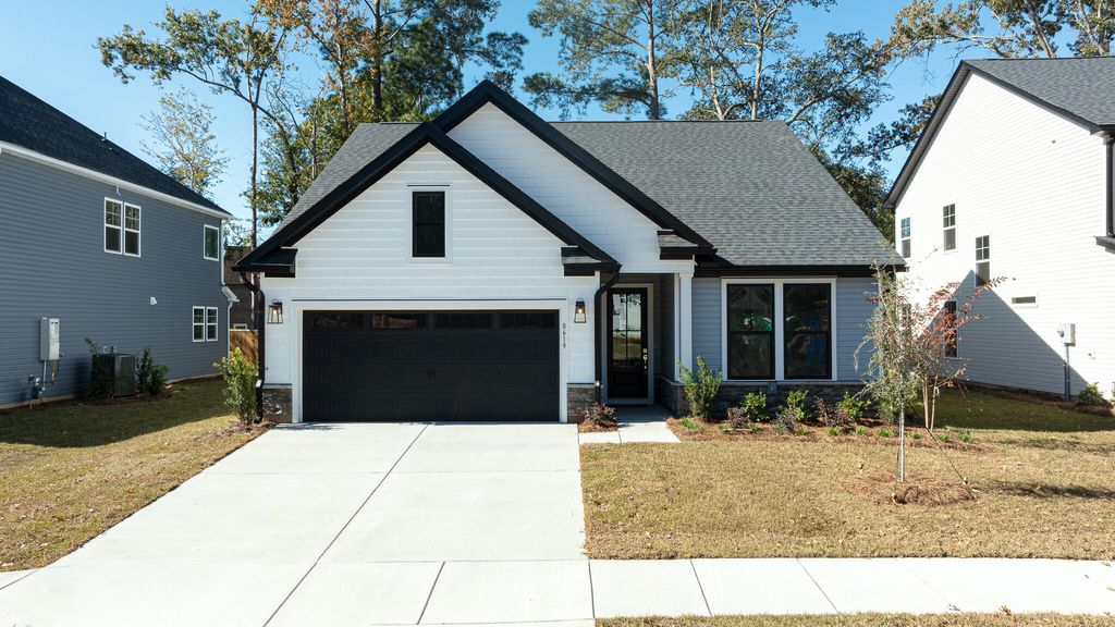Photo of 300 Creek Pointe Drive, Moncks Corner, SC 29461 (MLS # 25025845)