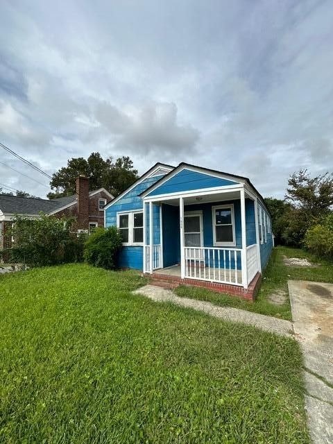 A home in North Charleston