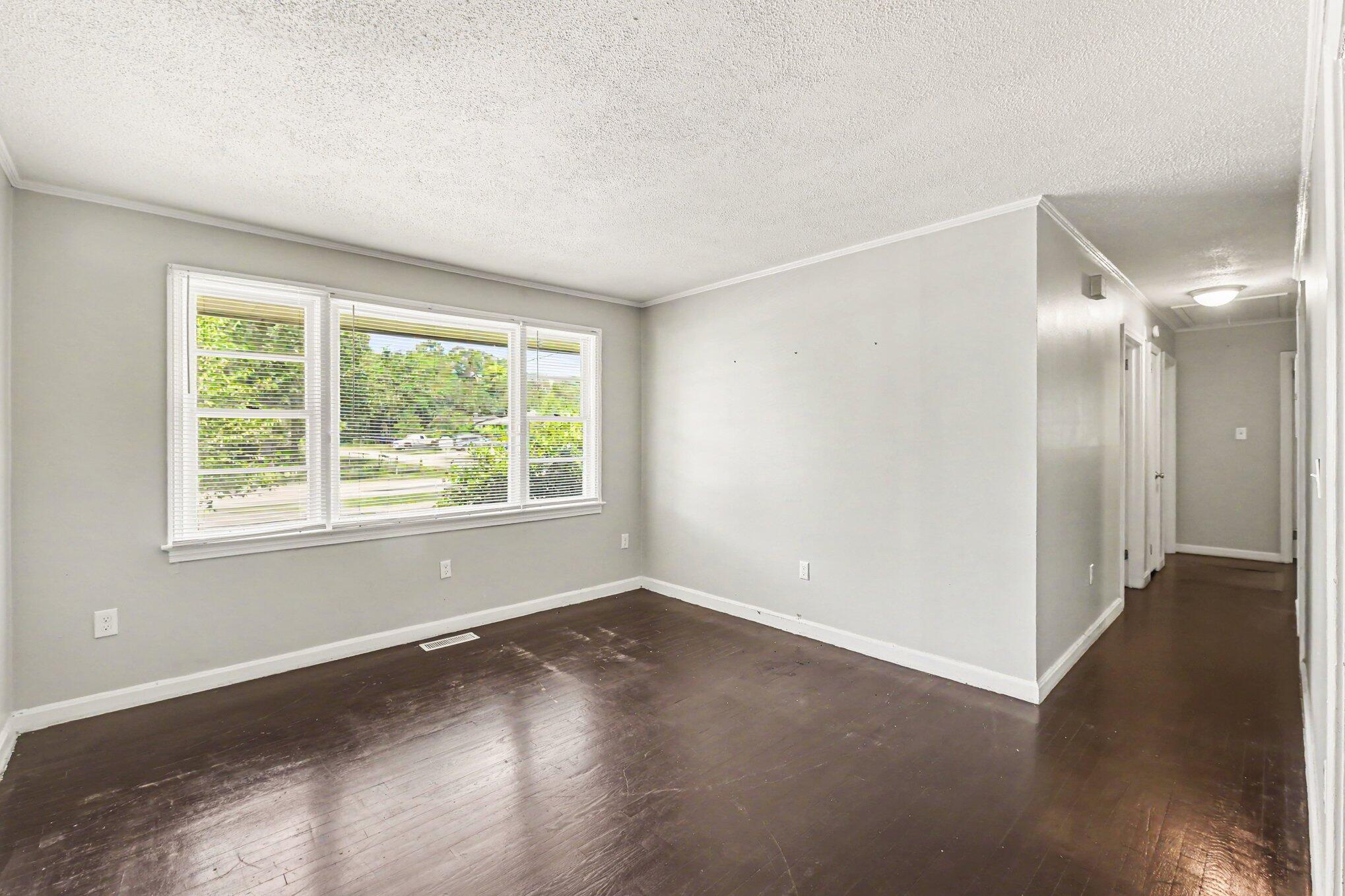 2755 Louise Drive