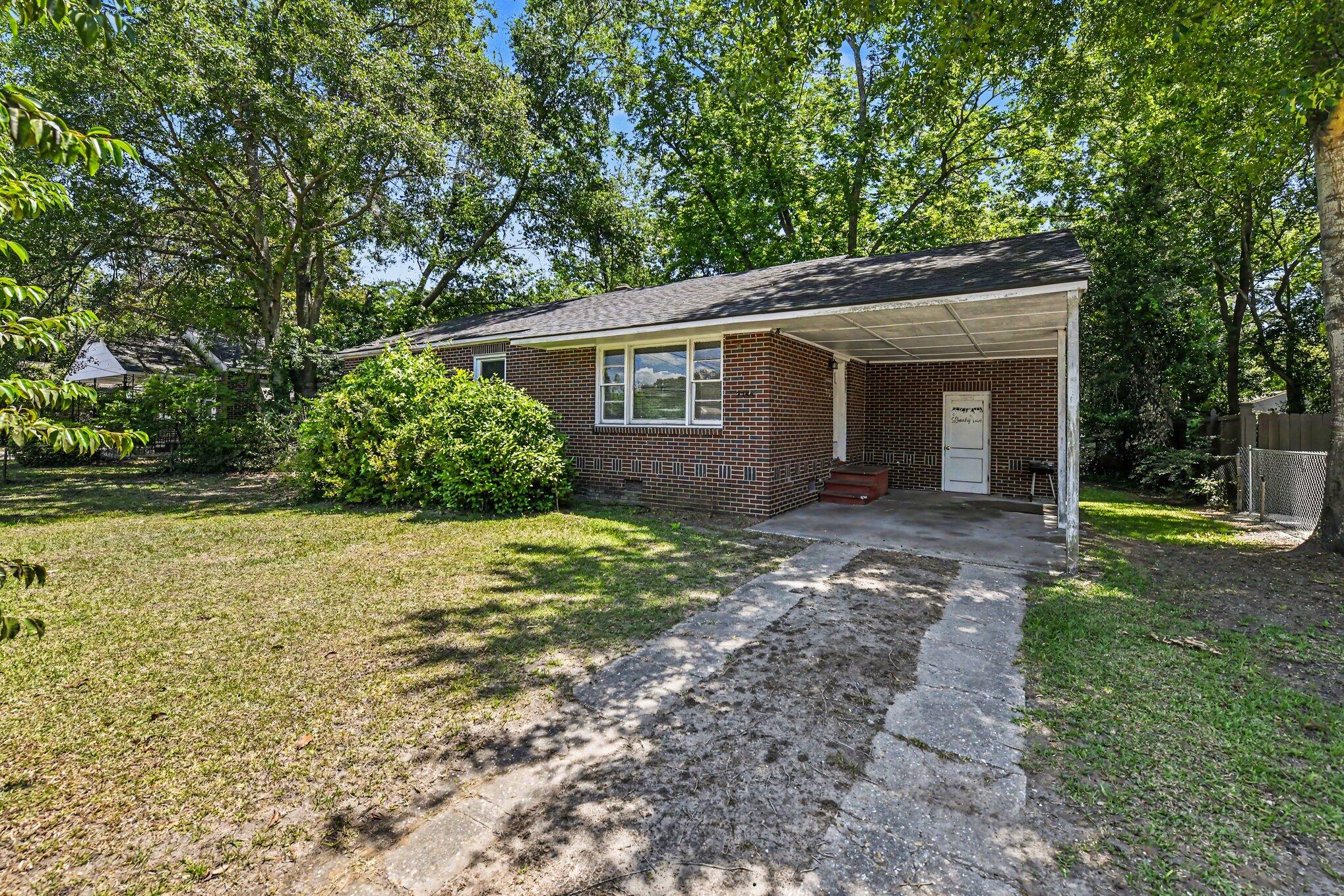 2755 Louise Drive