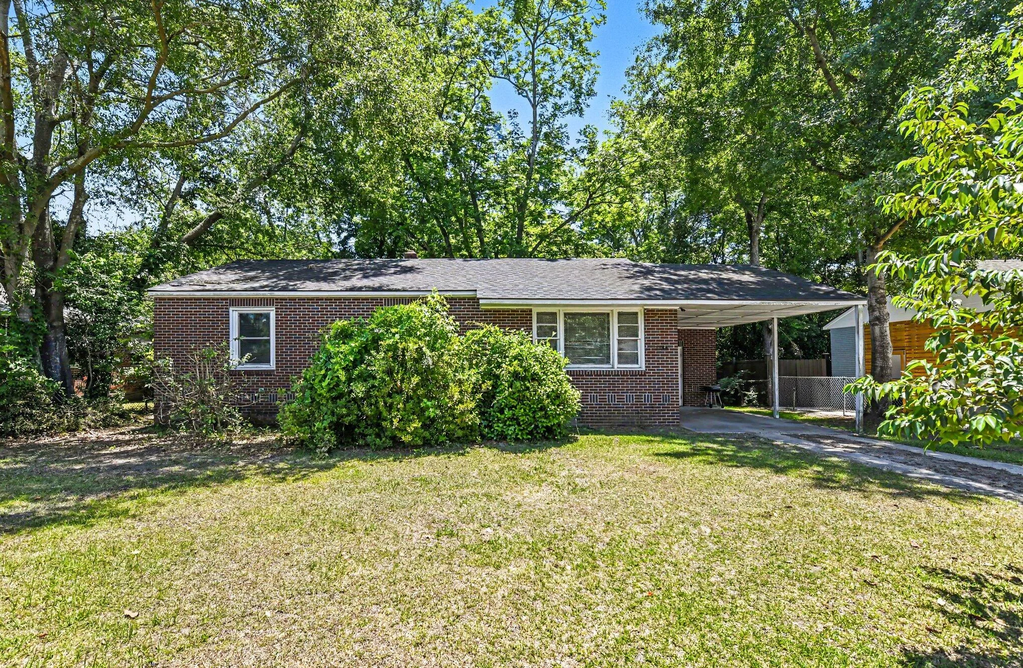 2755 Louise Drive