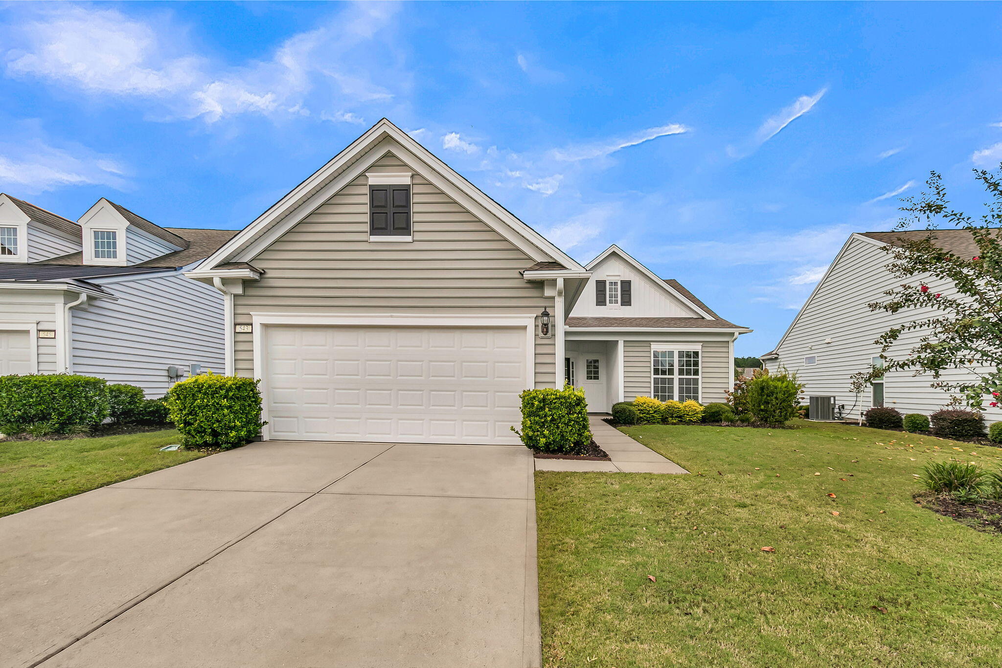 543 Tranquil Waters Way