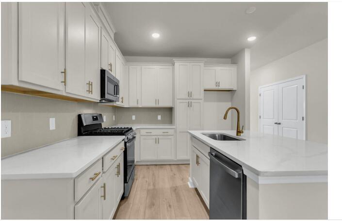 5070 Blackberry Lane Lane