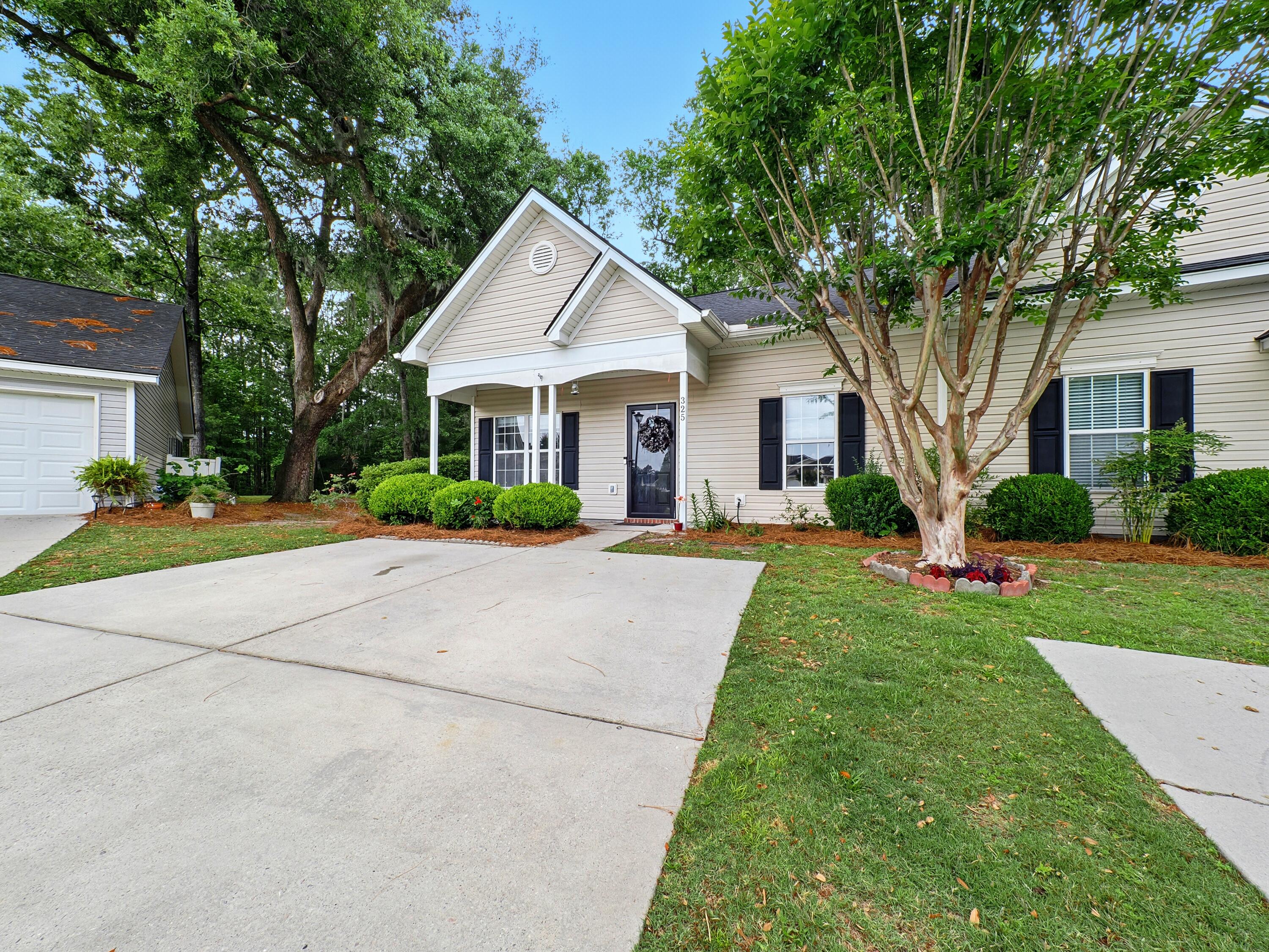 325 Dupont Way