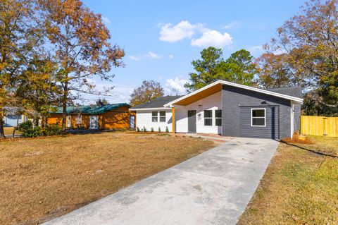 A home in Moncks Corner