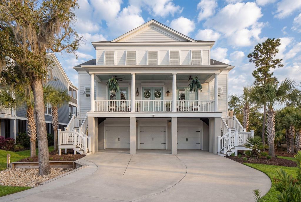 Photo of 1537 Menhaden Lane, Mount Pleasant, SC 29466 (MLS # 26006892)