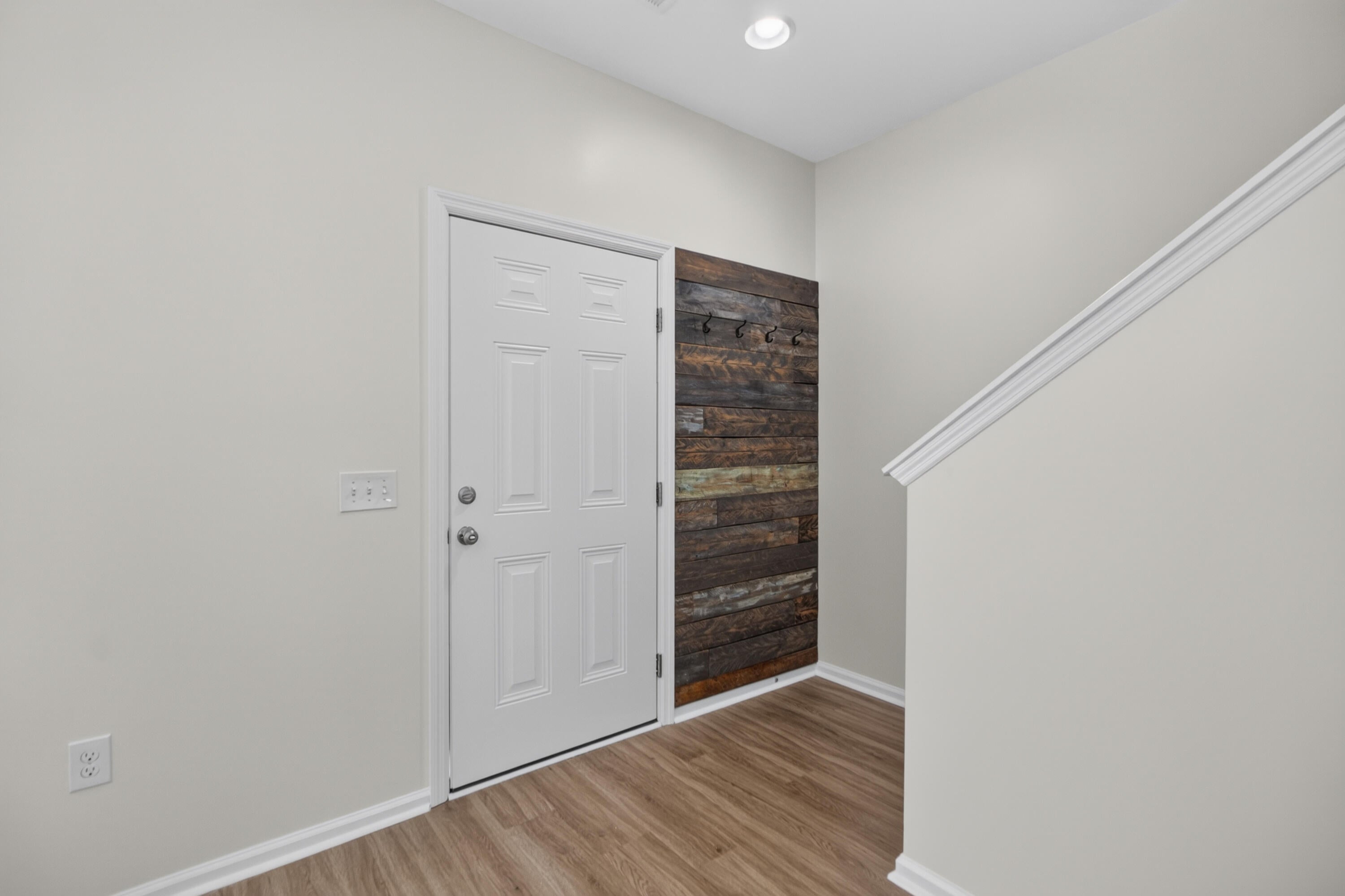 407 Hemingway Circle
