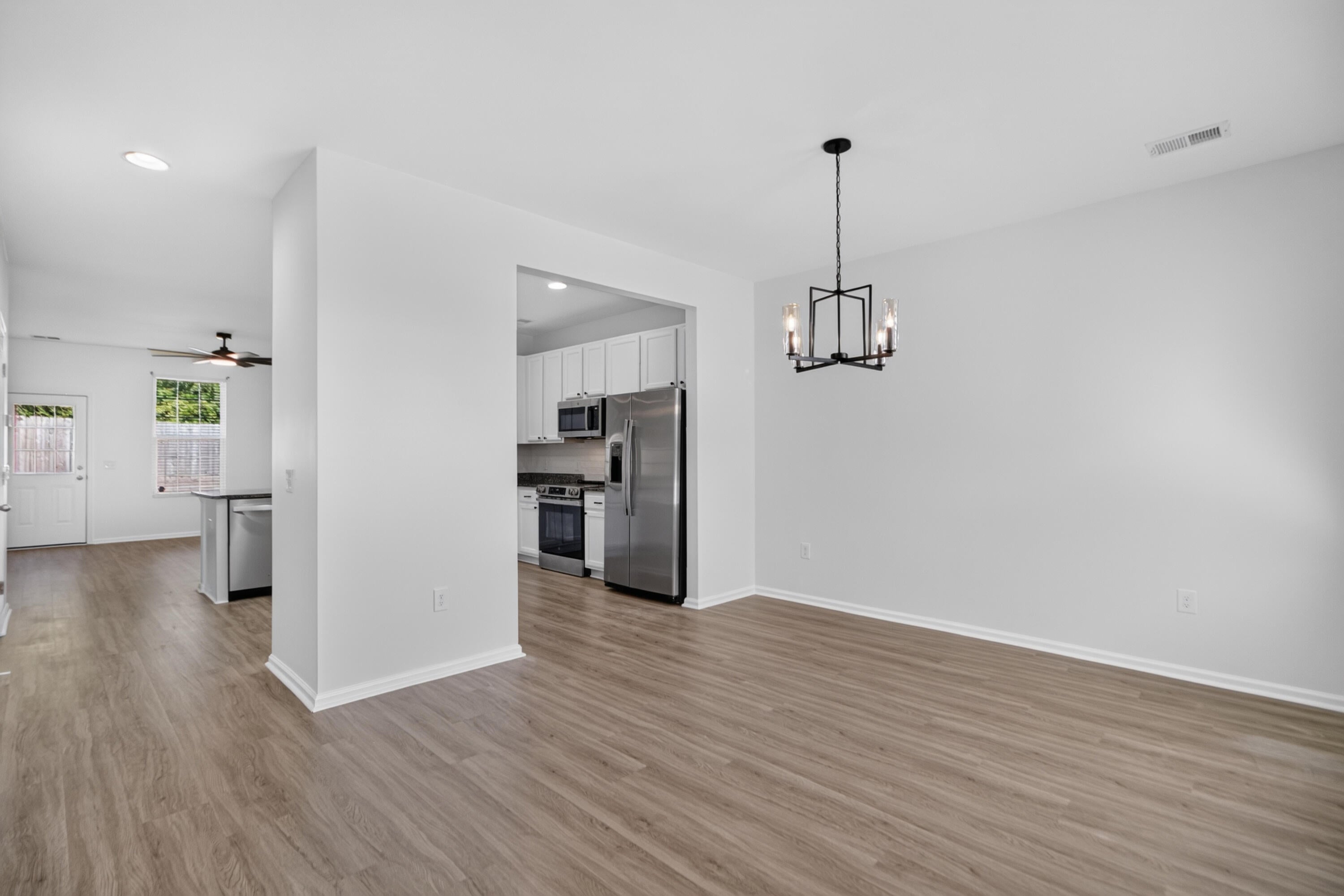 407 Hemingway Circle